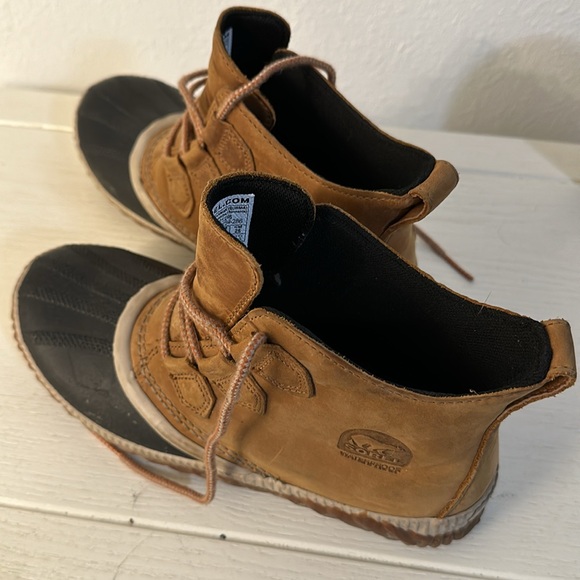 Sorel duck boots - Picture 4 of 6